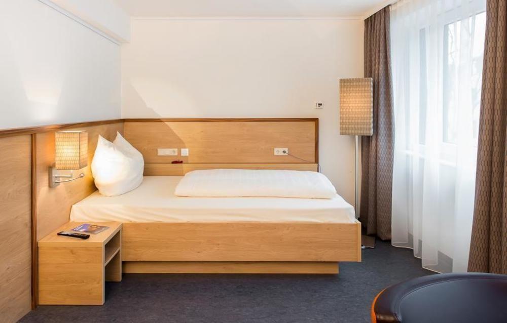Stadthotel Am Roemerturm 4* Colónia