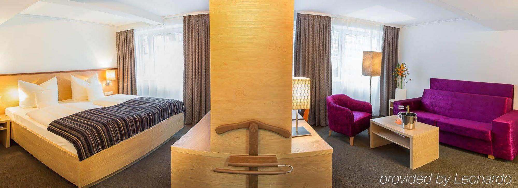 Hotel Stadthotel Am Roemerturm Colónia